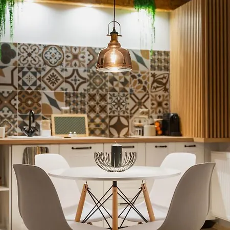 Cozee - In Inima Brasovului *